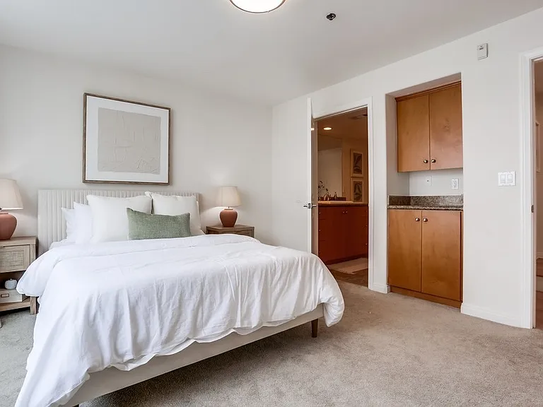 924 Hornblend St #311 — Photo 12