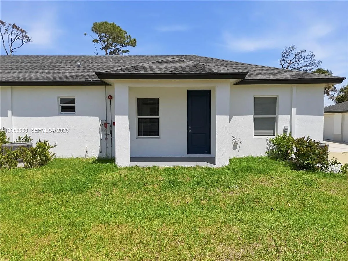 3 bed, 2.0 bath, $1,550 — Photo 2