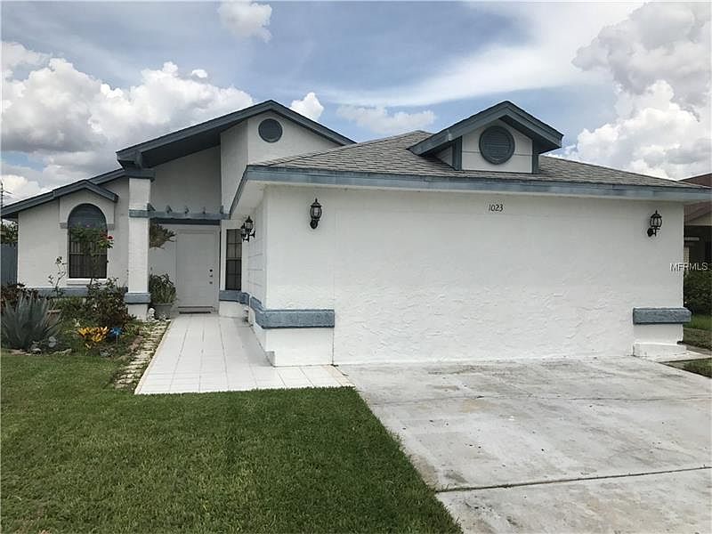 1st image of 1023 Apopka Woods Ln