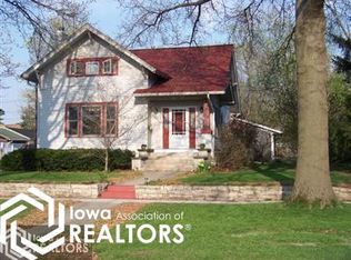 603 N Court St, Fairfield, IA 52556