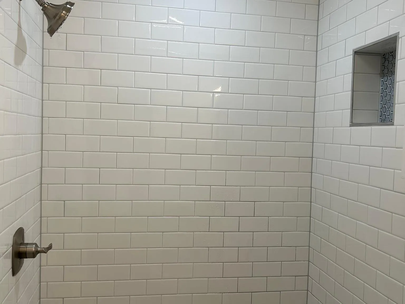 861 N Waco Ave — Photo 2