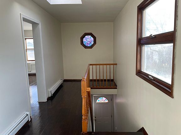 3rd image of 19 Lenhart St