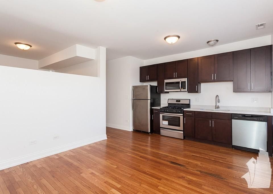 1st image of 4042 N Milwaukee Ave #3AA