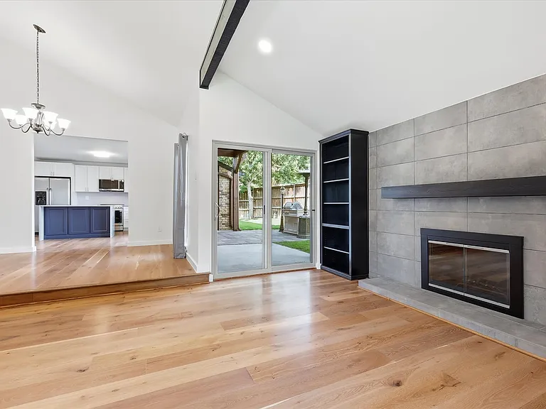 4549 Fremont Ln — Photo 10