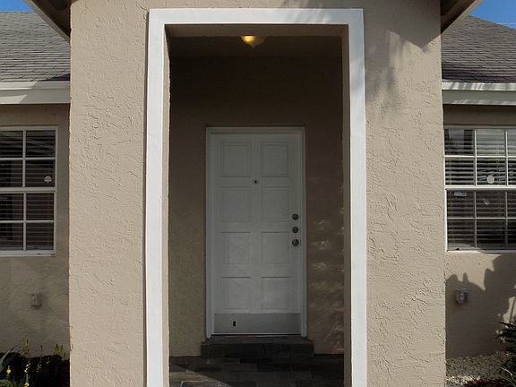 Covered entryway