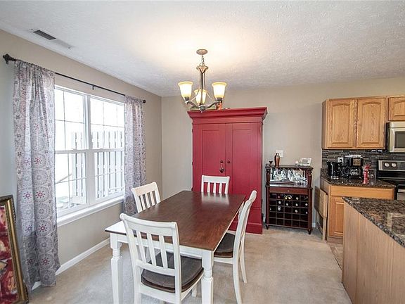 5th image of 9358 Eden Woods Ct #0