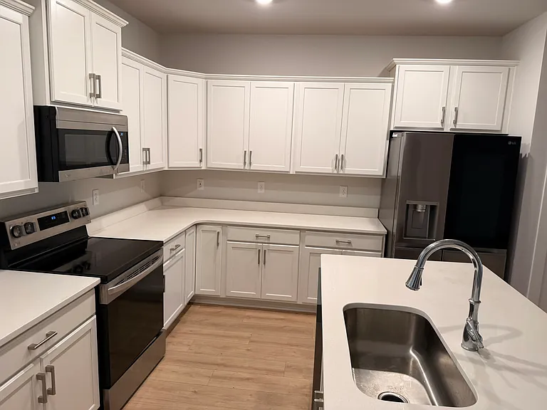 132 Clift Dr — Photo 24