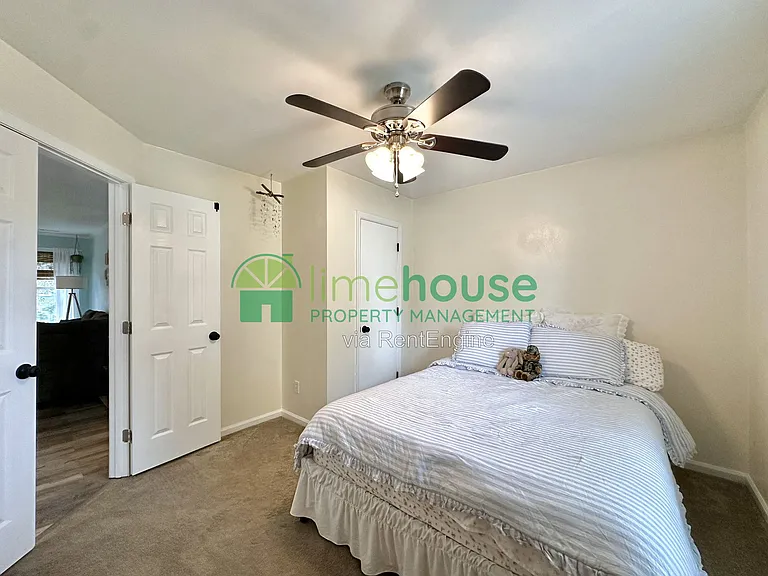 5 Baywood Ln — Photo 11