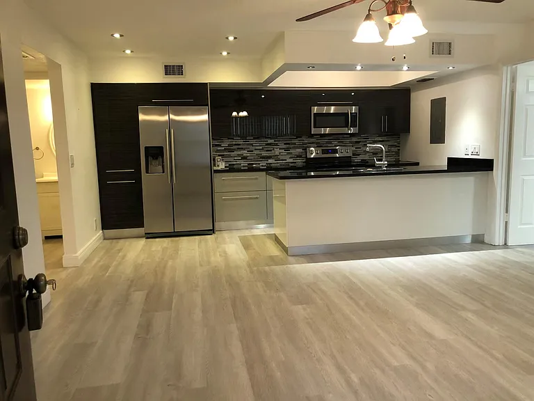 7091 Golf Colony Ct #201 — Photo 5