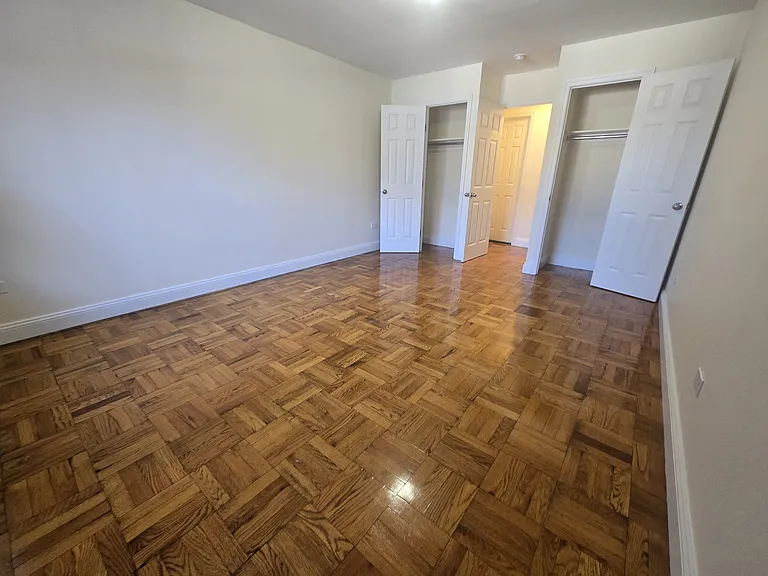 31-28 29th St #1E — Photo 7