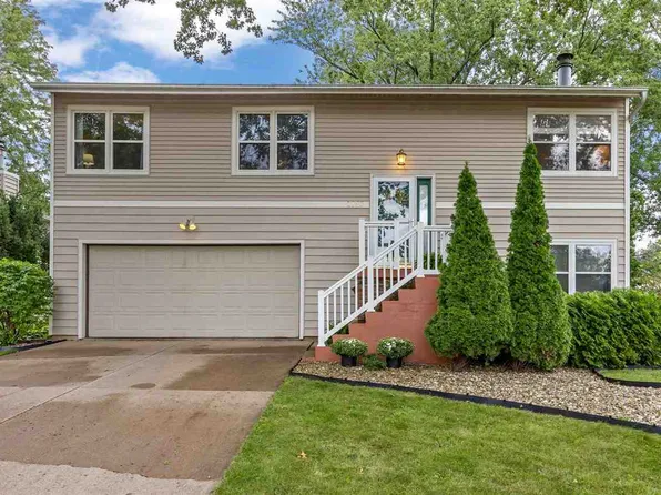 1280 Esther Ct, Iowa City, IA 52240