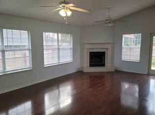 28380 Chateau Dr, Daphne, AL 36526