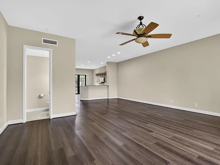 803 Del Sol Cir — Photo 21