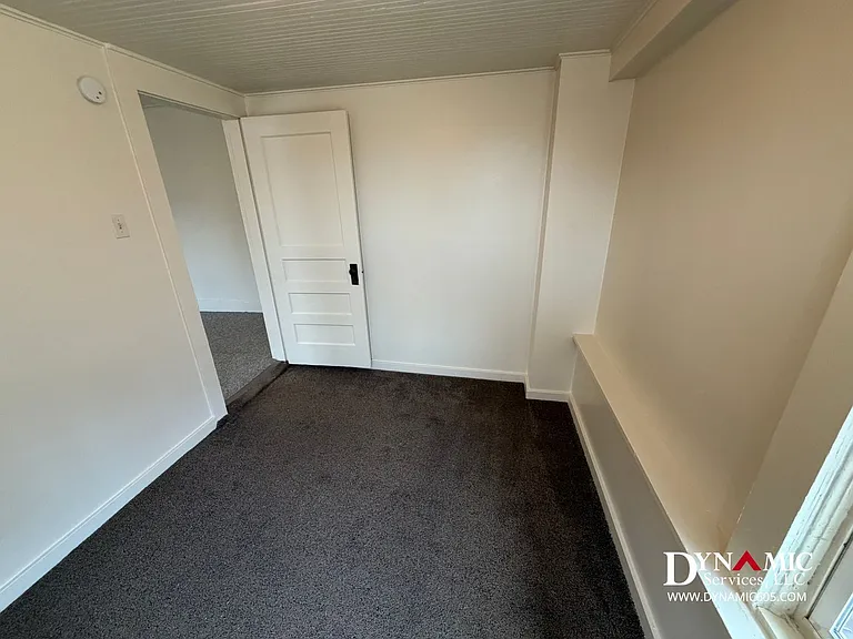 330 N Spring Ave | 4-Plex Downtown Sioux Falls — Photo 16
