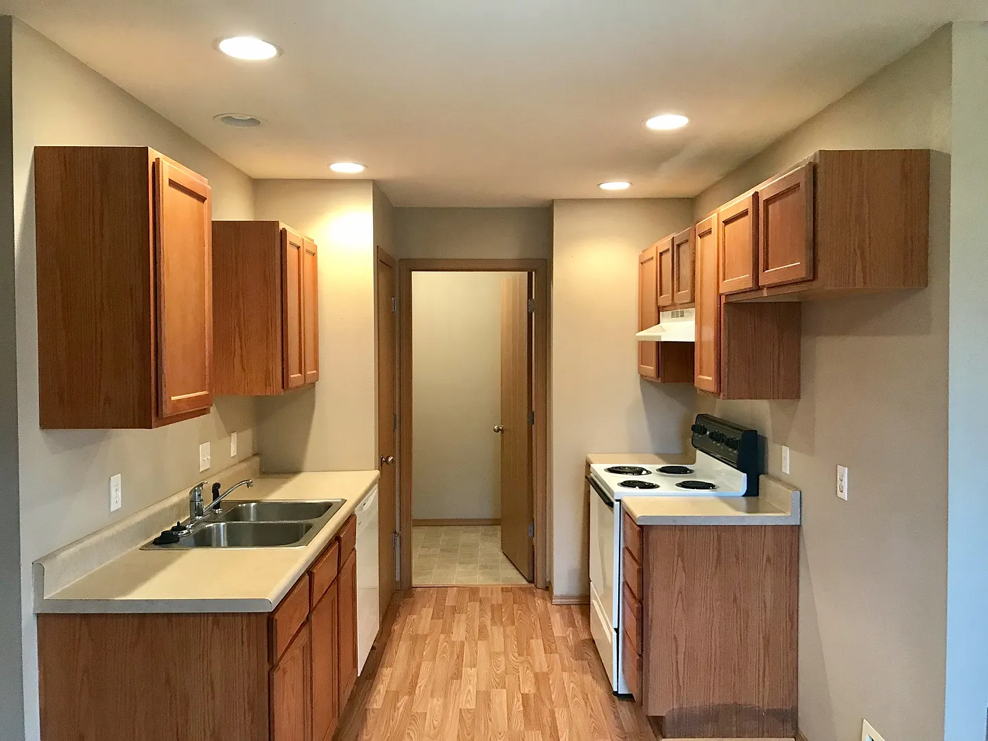 Wonderful Duplex in Clever MO - Available Now — Photo 3
