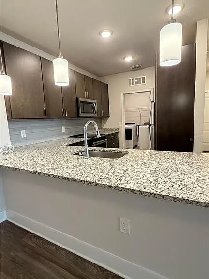 530 Academy Dr #201 — Photo 4
