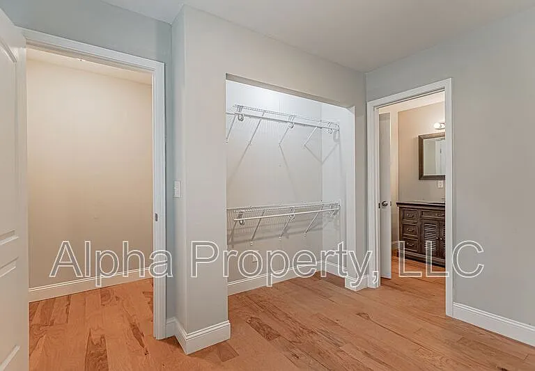 305 Buncombe St #A — Photo 6