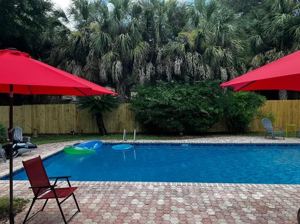 610 Country Club Ave, Fort Walton Beach, FL 32547