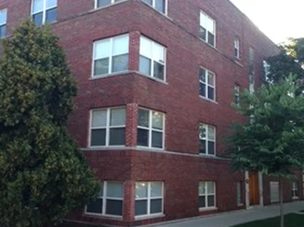 3401 W Hollywood Ave, Chicago, IL 60659