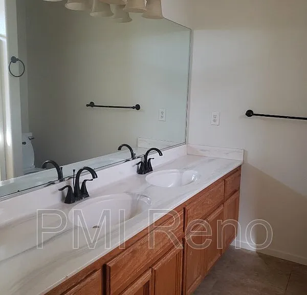 613 Annie Way — Photo 9
