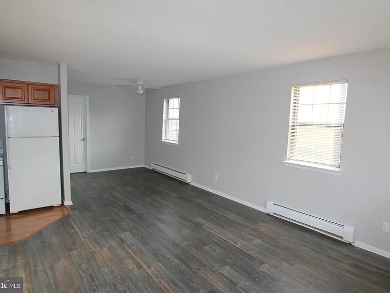 9 Thomas Rd #1 — Photo 7