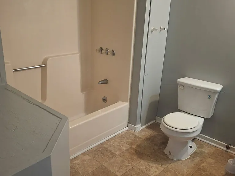 215 Bridge St #2 — Photo 2
