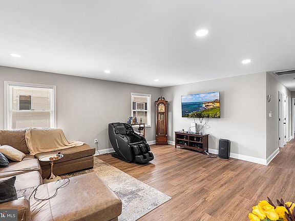 5th image of 57 Eastbrook Ln