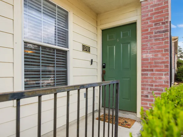 5742 Butch Cyn, San Antonio, TX 78252