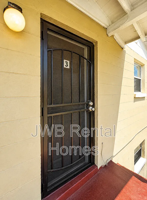 Northside — Photo 2