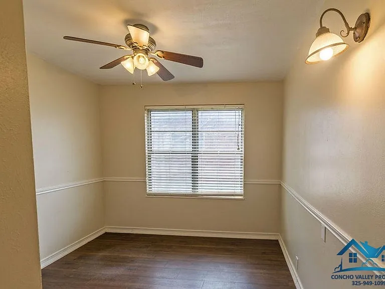 30 Clare Dr — Photo 13