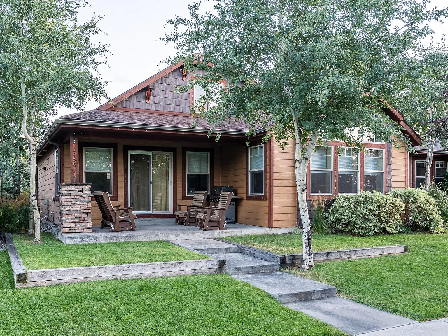 3 bed, 2.5 bath, 1700 sqft, $4,500 — Photo 1