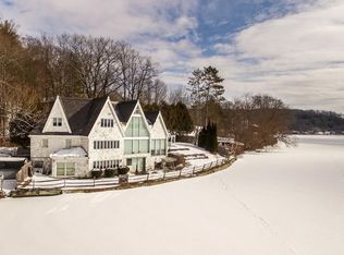 364 Cedar Mountain Rd, Castleton, VT 05735