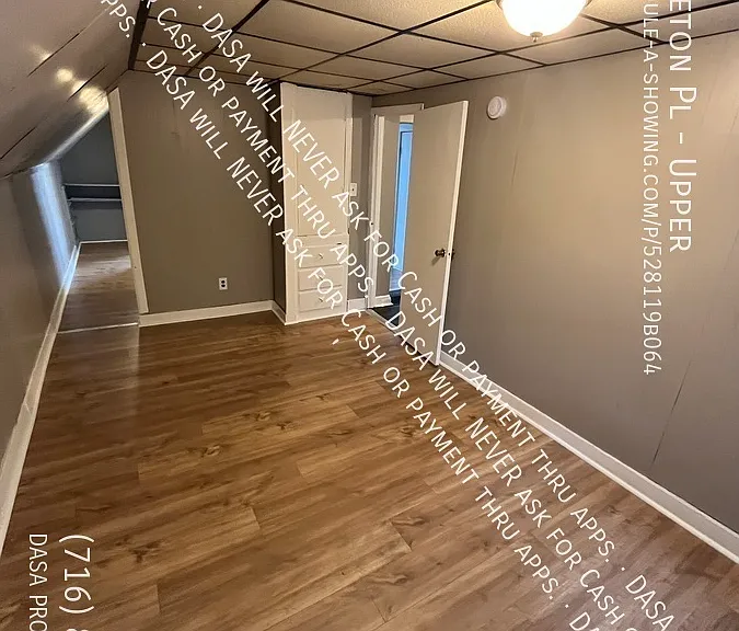 42 Princeton Pl #UPPER — Photo 3