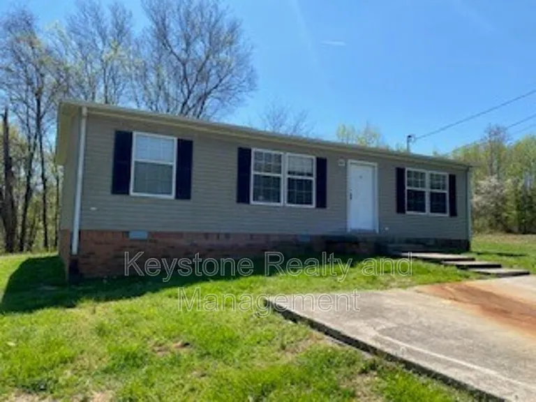 106 Hercules Ct — Photo 1