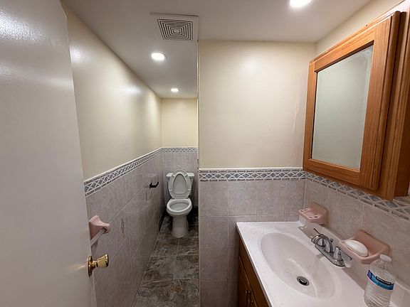 2nd image of 220 Neptune Ave #0