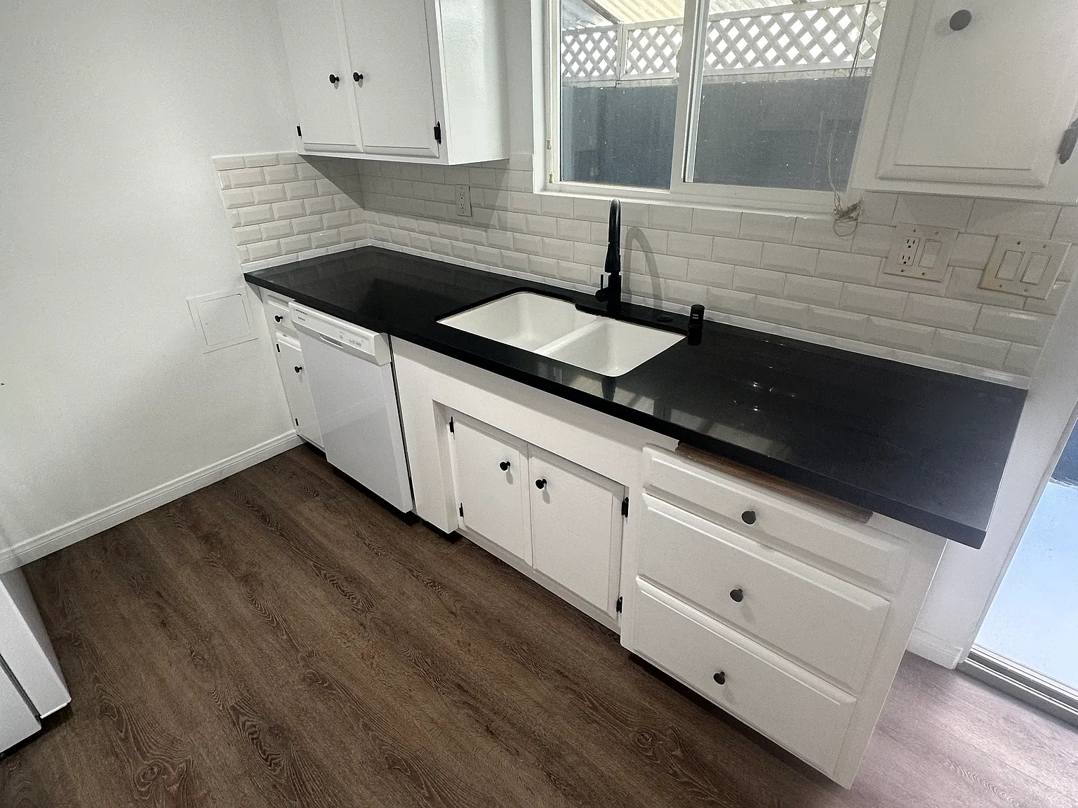 2 bed, 1.5 bath, 800 sqft, $2,800 — Photo 3