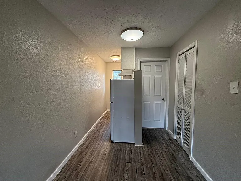 2501 Yoakum Blvd #12 — Photo 15