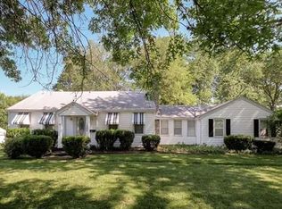 1585 Saint Catherine St, Florissant, MO 63033