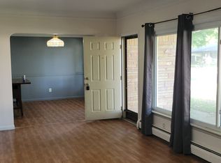 28660 Pinto Dr, Warren, MI 48093