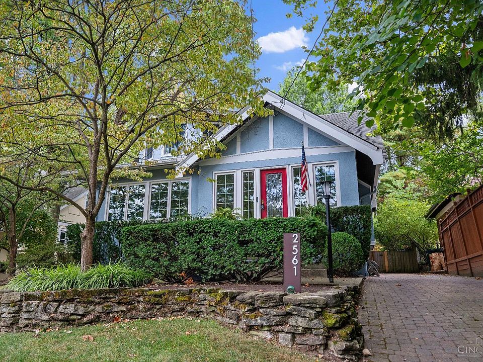 1st image of 2561 Villa Ln