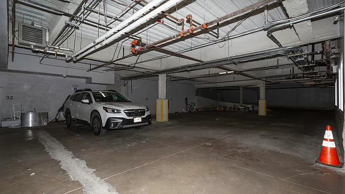 Rented by Nooklyn NYC LLC | media 44