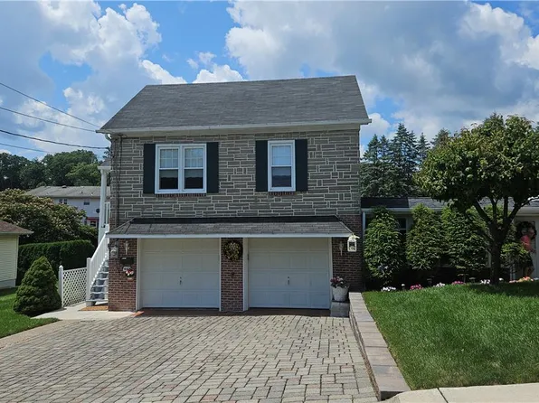 442 N 7th St, Bangor, PA 18013