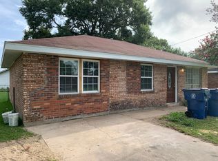 119 Blue Rose Dr, Crowley, LA 70526