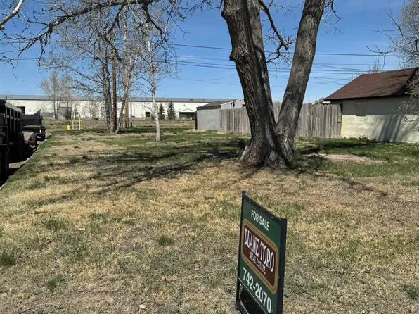 752 Cedar St, Laramie, WY 82072