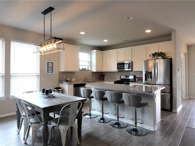 5413 Vanner Path — Photo 3