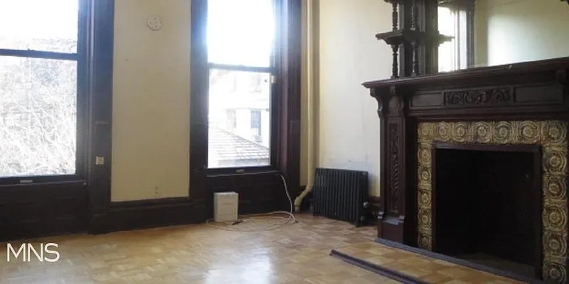 Rented by MNS | media 24