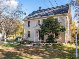 18 Norfolk Ave, Medway, MA 02053