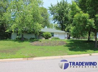 10850 Direct River Dr NW, Coon Rapids, MN 55433