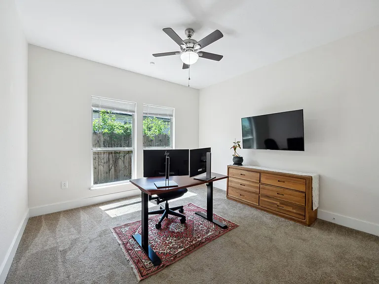 4435 Cicero St — Photo 15