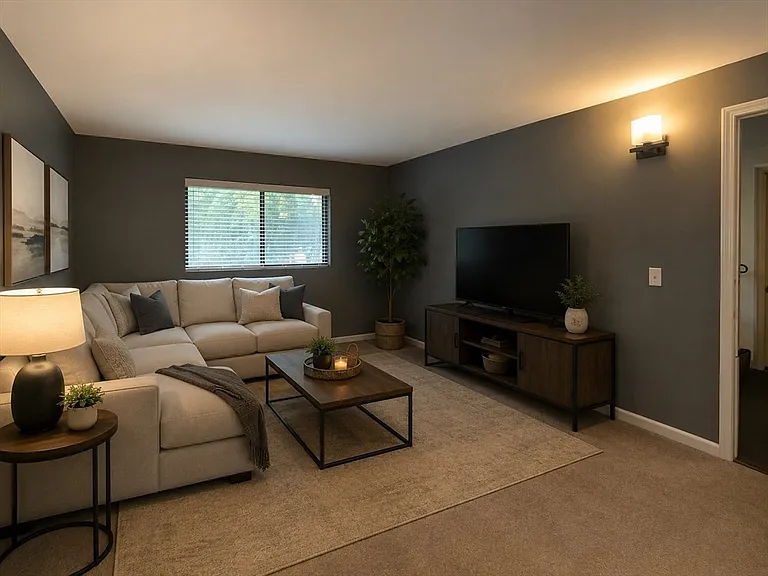 176 Maple Ave #3-2 — Photo 2